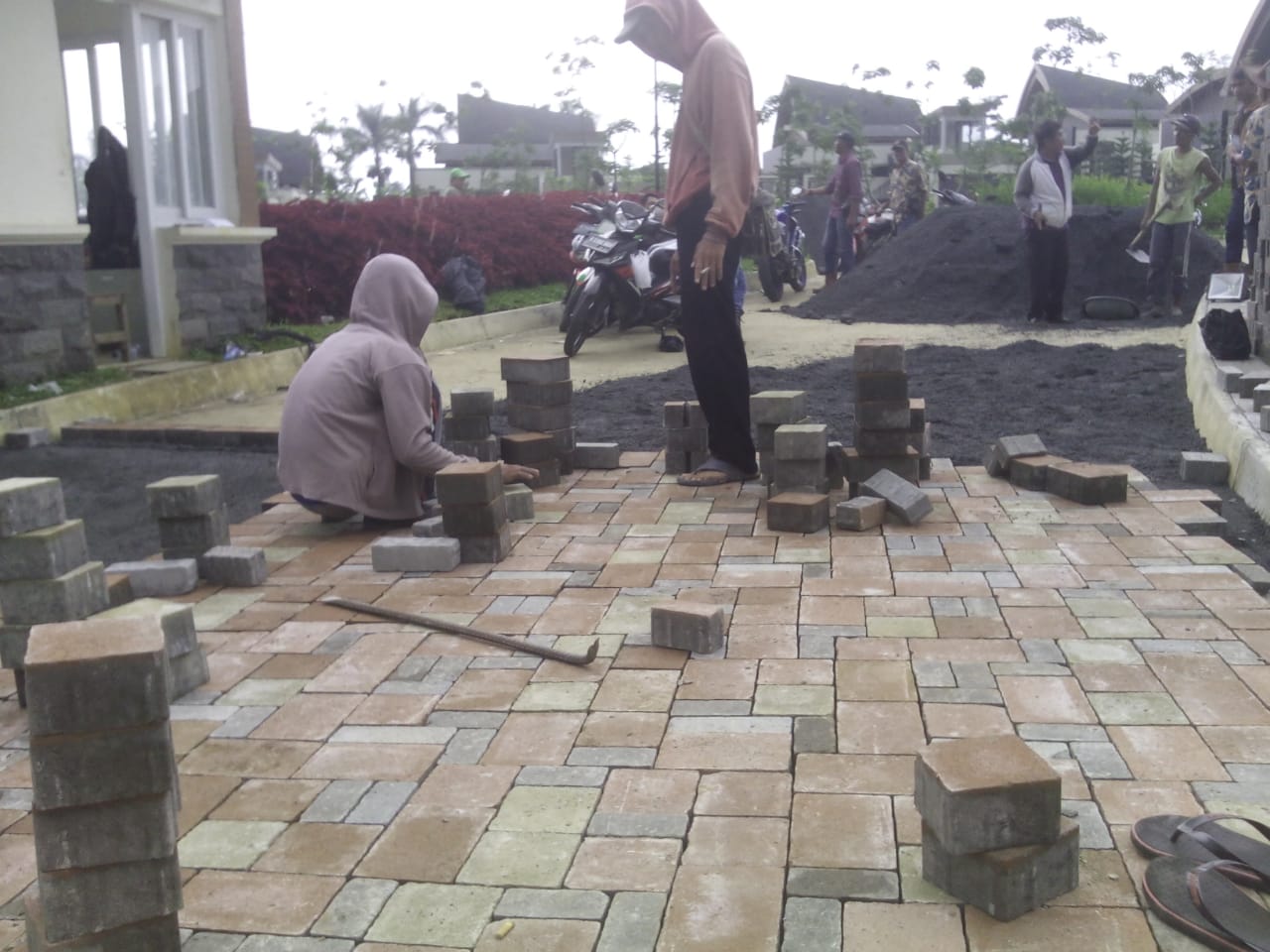 pengaspalan aspal hotmix murah bogor Pemasangan murah Pavin Block bogor 